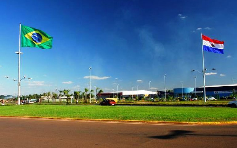 Fronteira viva: o cotidiano entre Brasil e Paraguai mistura línguas e moedas (VÍDEO)