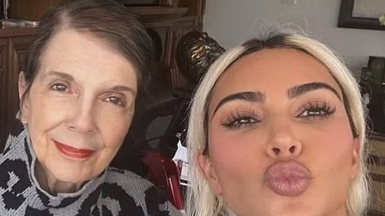 Kim Kardashian se despede da avó: 'A matriarca da nossa família'