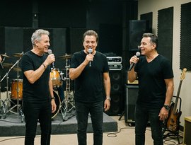 Menudo anuncia retorno aos palcos após 15 anos e emociona fãs com turnê comemorativa