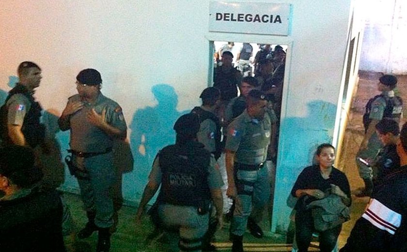 Arapiraca: Polícia monta delegacia em estádio de futebol