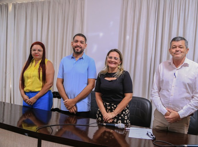 Nova diretoria do Conselho Municipal dos Direitos da Criança e do Adolescente de Penedo toma posse