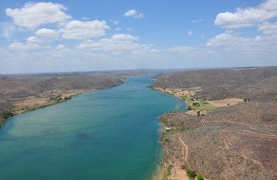 Renan Filho percorre Rio São Francisco e realiza ato com governadores de SE, BA e PE