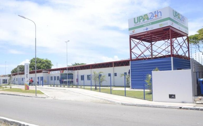 Atletas da Seleção Brasileira de Handebol de Praia são atendidos na UPA Jaraguá, em Maceió, após mal-estar