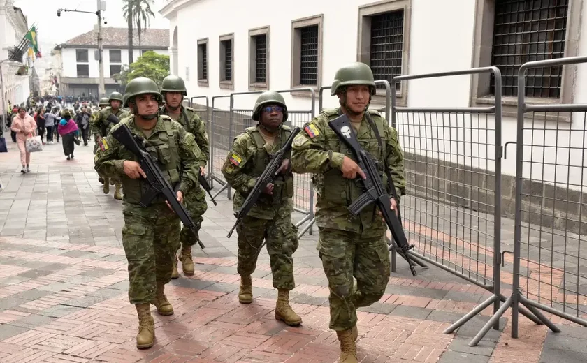 Equador envia militares a prisão em Guayaquil após morte de promotor e em meio à guerra contra tráfico