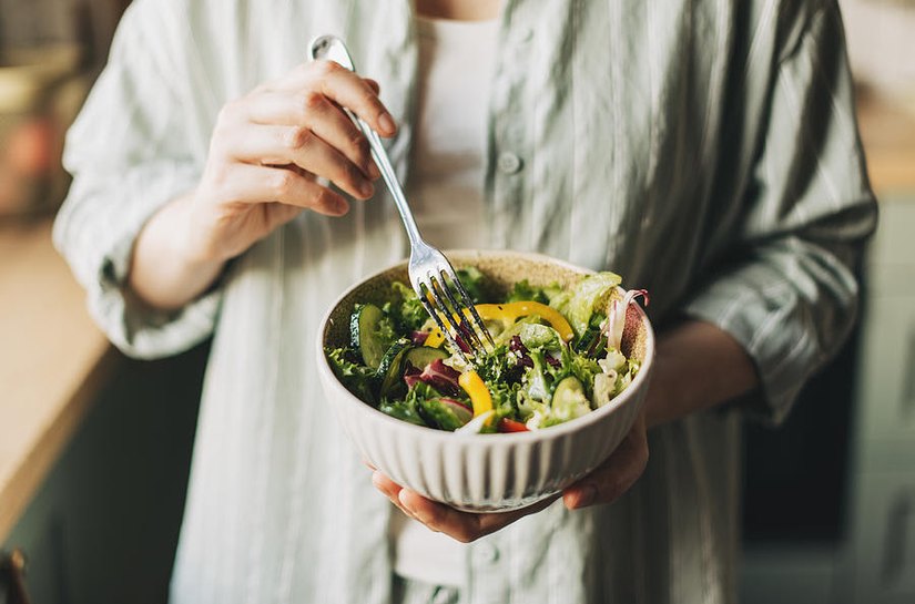 Dietas veganas e vegetarianas são completas e econômicas se planejadas e acompanhadas, segundo especialista do CEJAM
