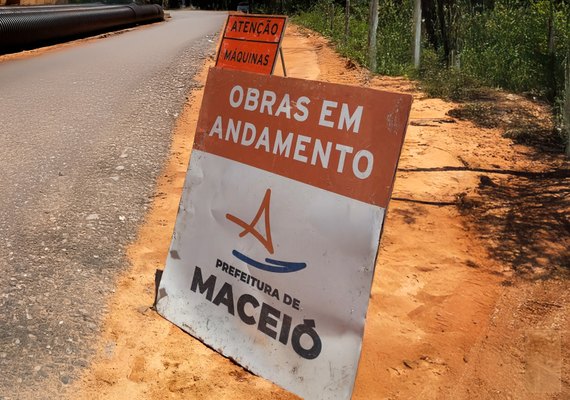 Obra de drenagem interdita trecho da Av. Roberto Mascarenhas Brito neste domingo (9)