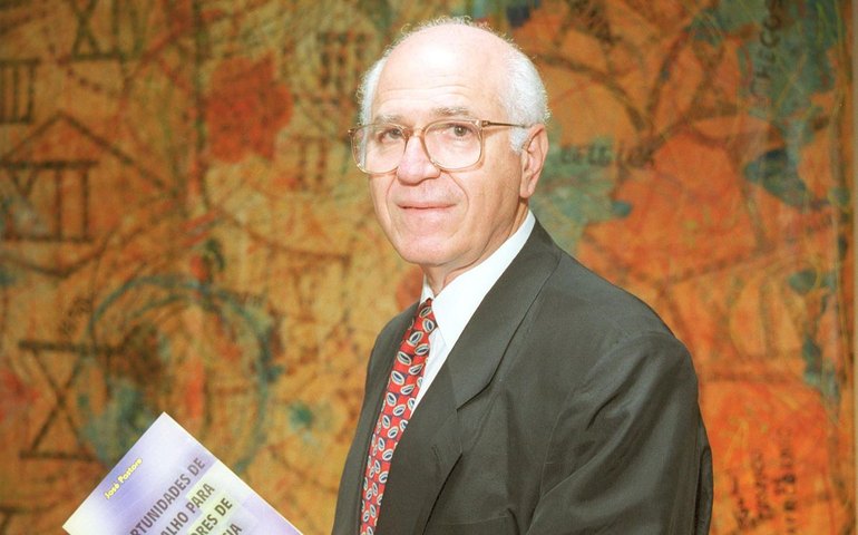 ‘Reforma criou ambiente para empregos emergirem’, afirma José Pastore