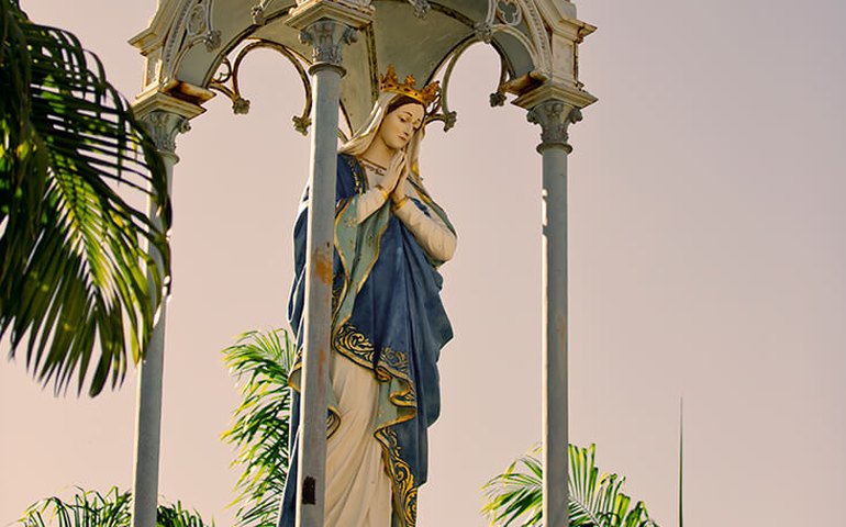 'A igreja está caindo': sobrevivente relata momento da queda de telhado em santuário no Recife