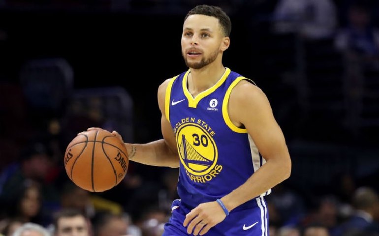 Curry comanda e Warriors buscam virada incrível sobre Pelicans na NBA