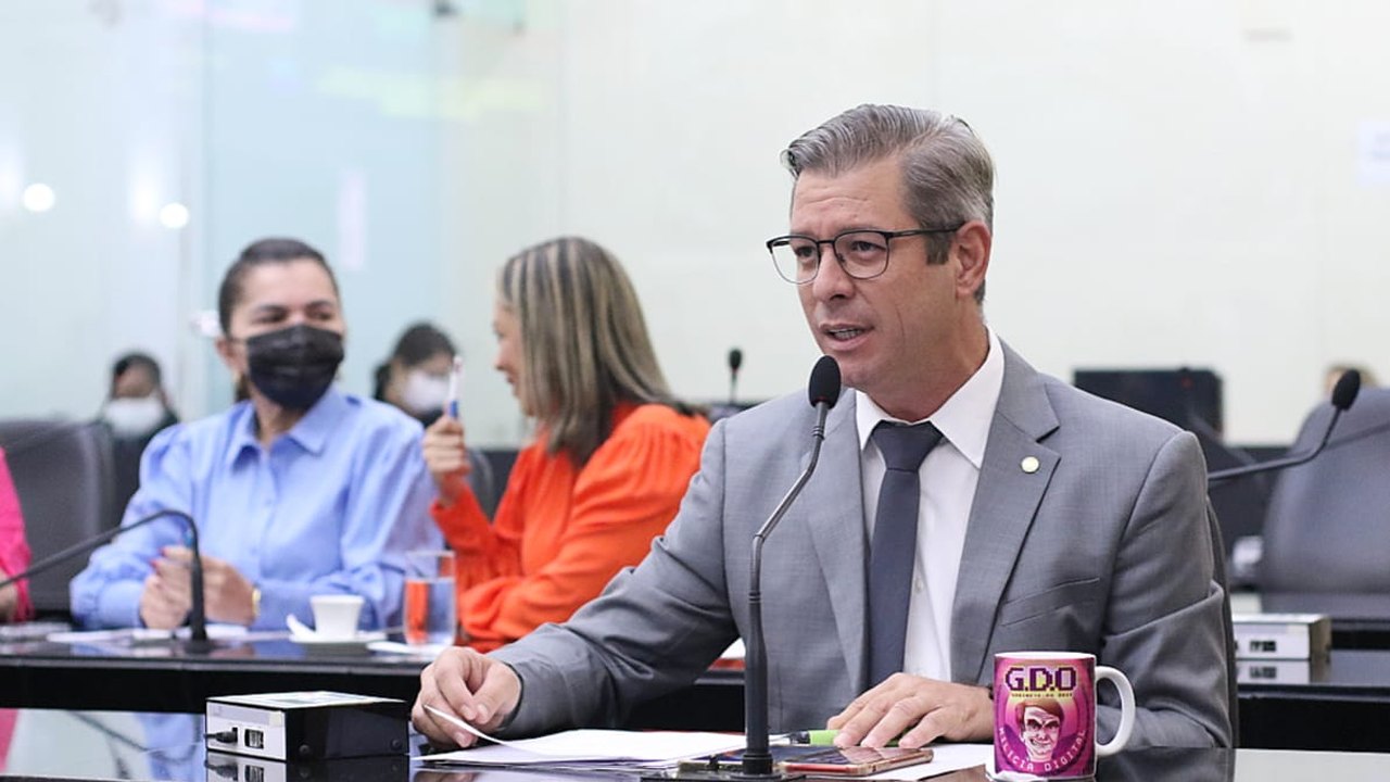 “O poder público teima em não enxergar a situação do complexo lagunar”, afirma Cabo Bebeto