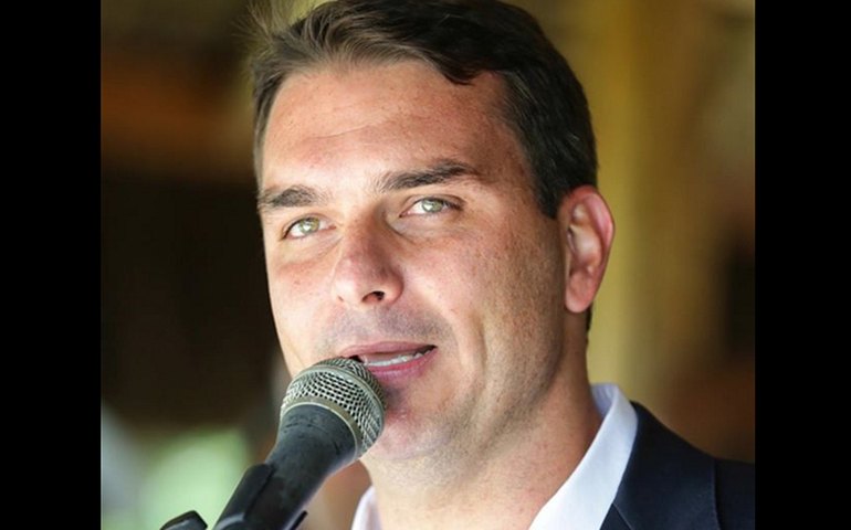 Ex-assessor de Flávio Bolsonaro falta a depoimento pela 2ª vez