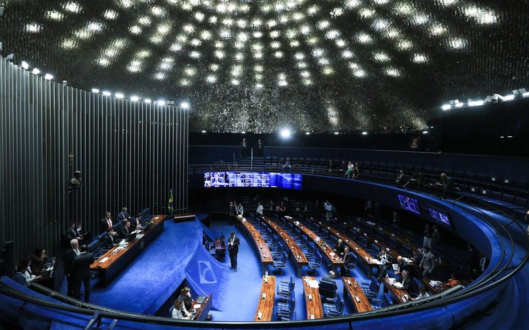 Senado aprova pensão especial para filhos de vítimas de feminicídio