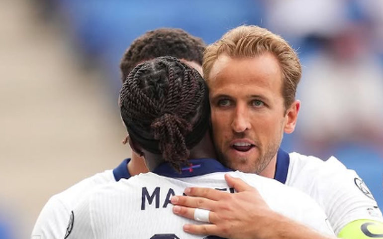 Inglaterra sofre para furar a retranca de Andorra, mas vence com gol de Kane e se mantém 100%