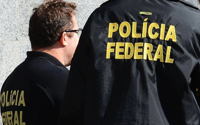 PF faz buscas em operação contra lavagem de US$ 5 mi roubados em Viracopos