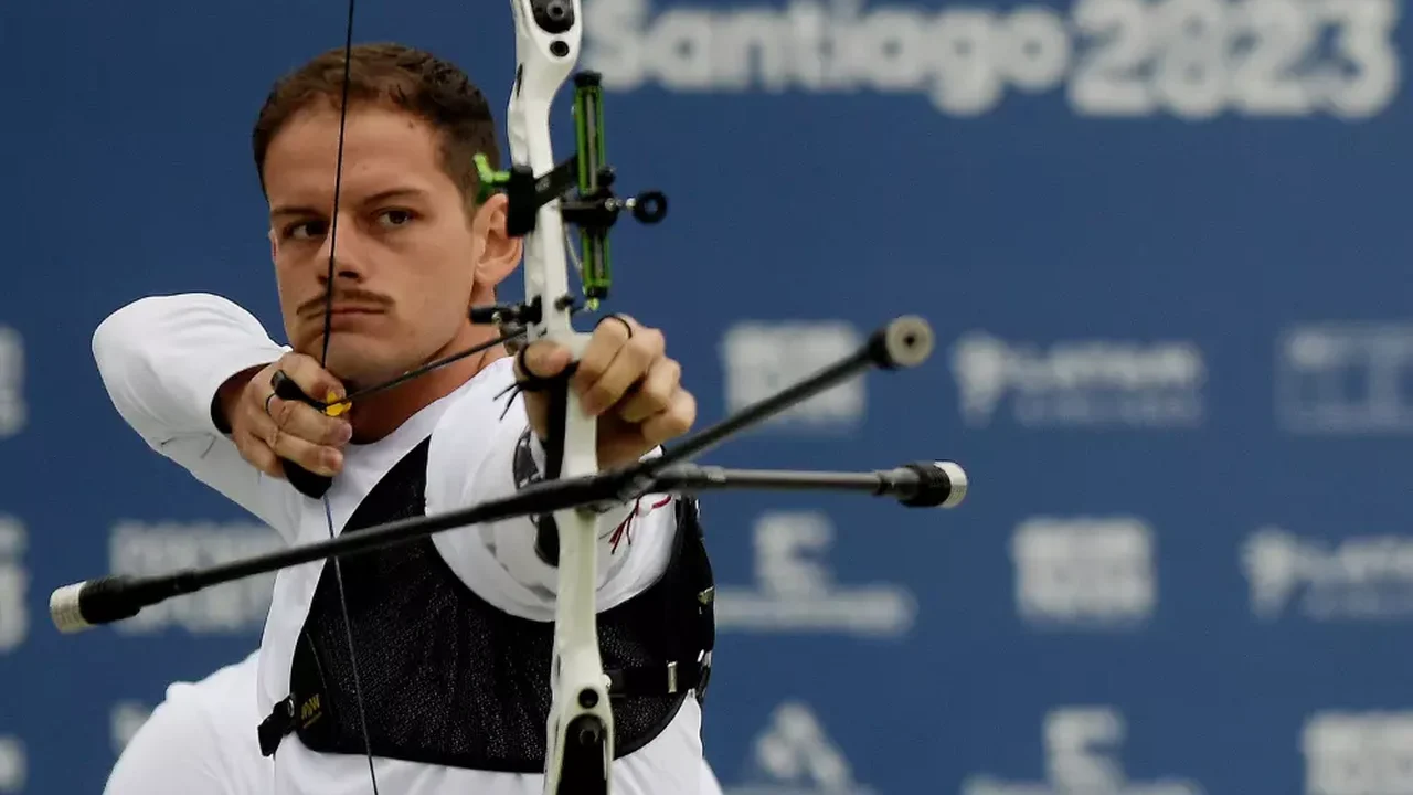 Marcus D'Almeida é eleito melhor arqueiro do mundo