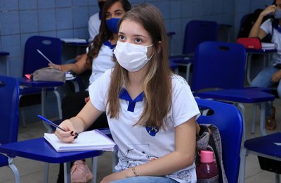 Rede pública estadual já prepara alunos para o Enem. Inscrições começam no próximo dia (10)