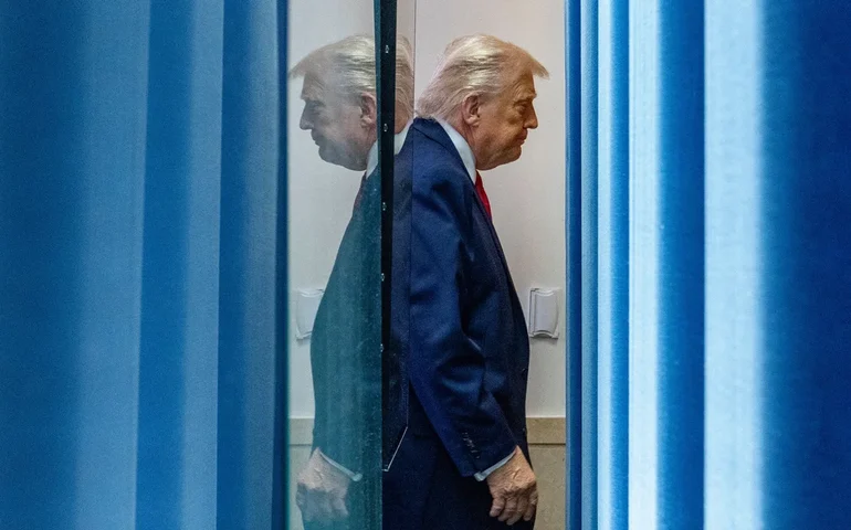 Trump põe em risco os próximos passos do plano de cessar-fogo de Gaza ao antagonizar a Europa sobre a Groenlândia