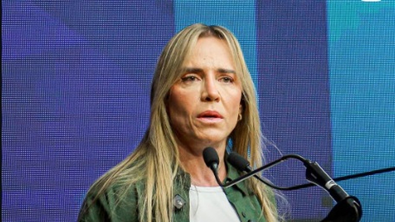 Governadora do DF é internada com pneumotórax e passa por procedimento médico