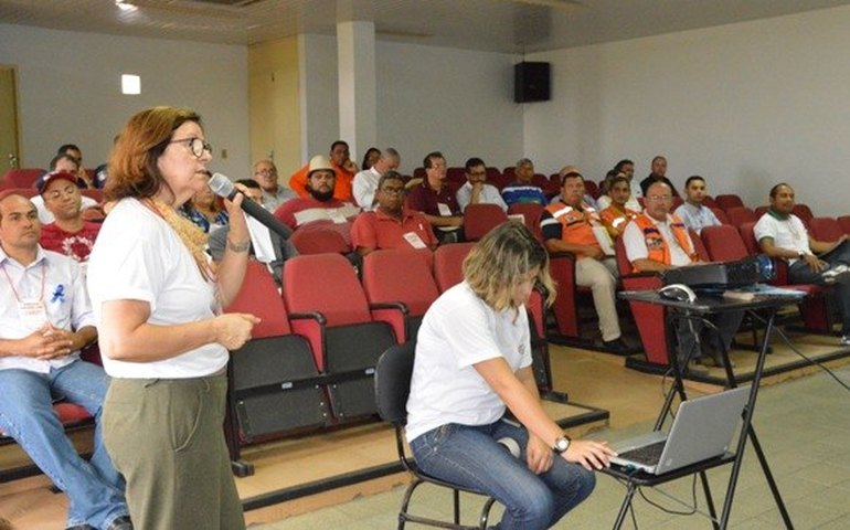 Técnicos são capacitados sobre risco de acidentes com cargas perigosas