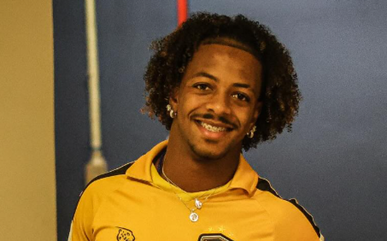 Jogador do Juventude vai à delegacia fazer B.O. após agressão do técnico do Grêmio