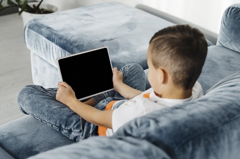 Aproveite as férias escolares para desconectar as crianças e adolescentes das telas