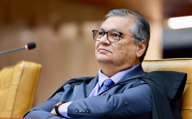 STF forma maioria para liberar emendas de Ramagem e Eduardo a suplentes; Zambelli fica de fora