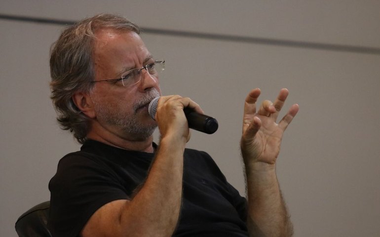 Escritor Mia Couto abre série internacional do Clube da Leitura 2023