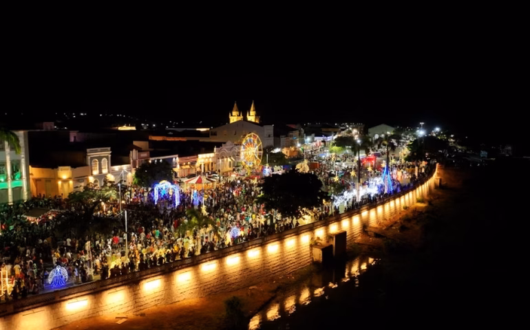 Penedo Luz: Final de semana tem Projeção Mapeada, Festival de Coros, espetáculos e muito mais