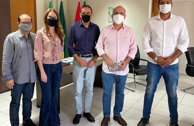 Prefeito Ronaldo Lopes assina convênio de cooperação técnica entre a Prefeitura de Penedo e o IFAL