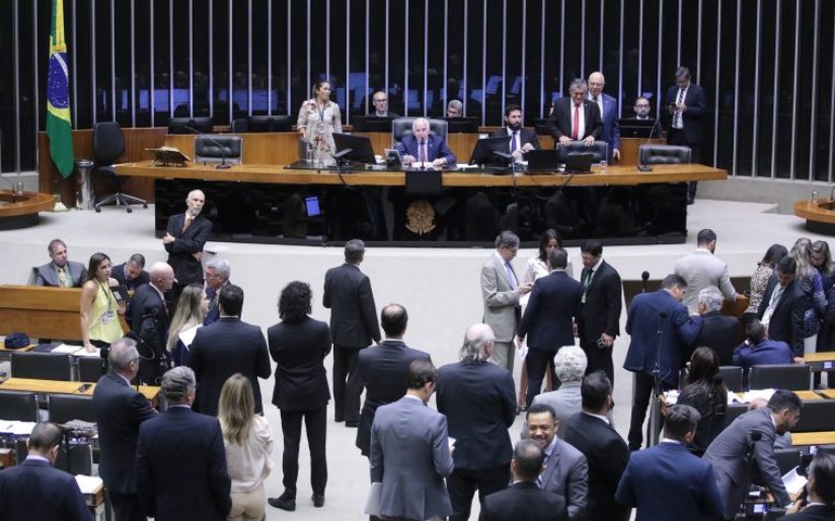 Câmara quer votar projeto que cria lista de pedófilos, estupradores e assediadores