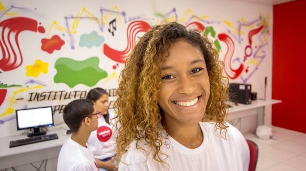 Programa oferece 400 vagas para capacitação de jovens ao primeiro emprego