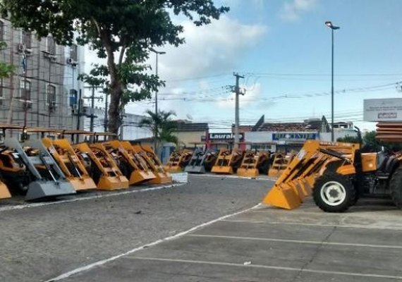 Governo de Alagoas fará entrega de tratores e caminhões a municípios