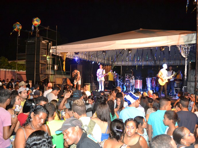 Carnaval de Atalaia é marcado por muita alegria