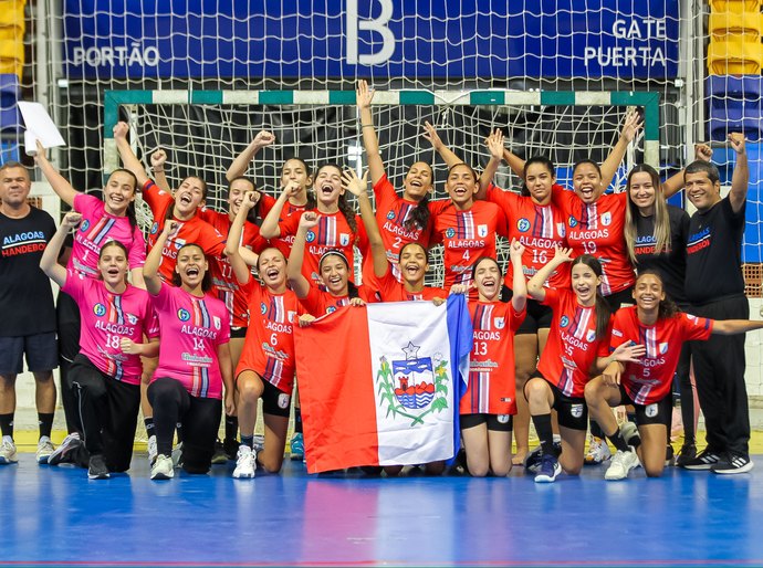 No lugar mais alto do pódio: Seleções do estado vencem brasileiro são campeãs infantis