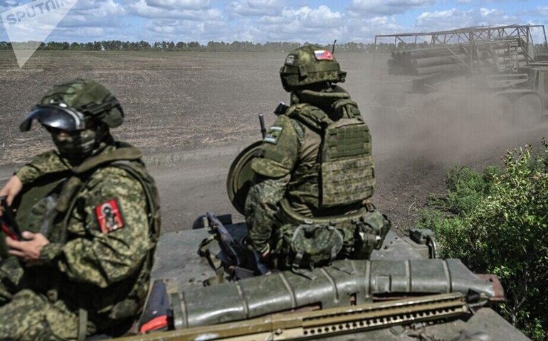 Objetivo da operação militar da Rússia na Ucrânia não mudará, não importa o que EUA ofereçam em troca, diz analista