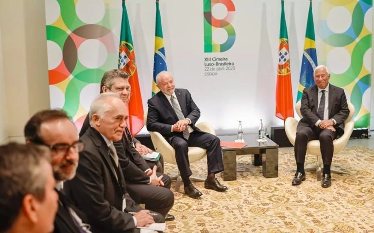 Em Portugal, Lula promete entregar 1,6 mil creches no Brasil