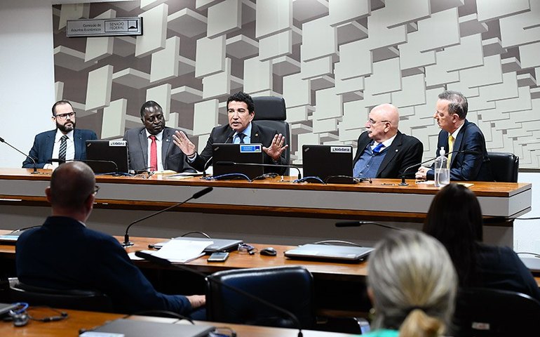 Julgamento sobre drogas no Supremo reacende debate no Senado