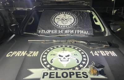 Ações da PM retiram drogas e arma de fogo de circulação