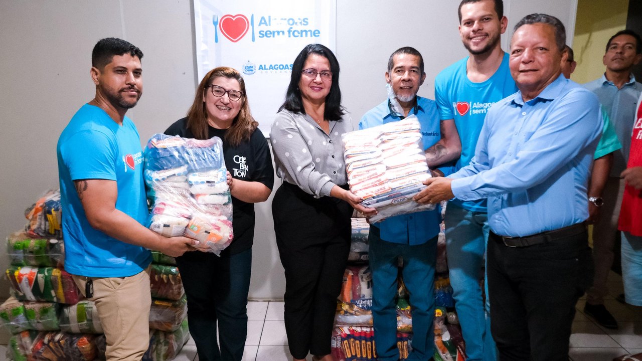 Alagoas sem Fome entrega uma tonelada de alimentos ao instituto Beneditense Associativista