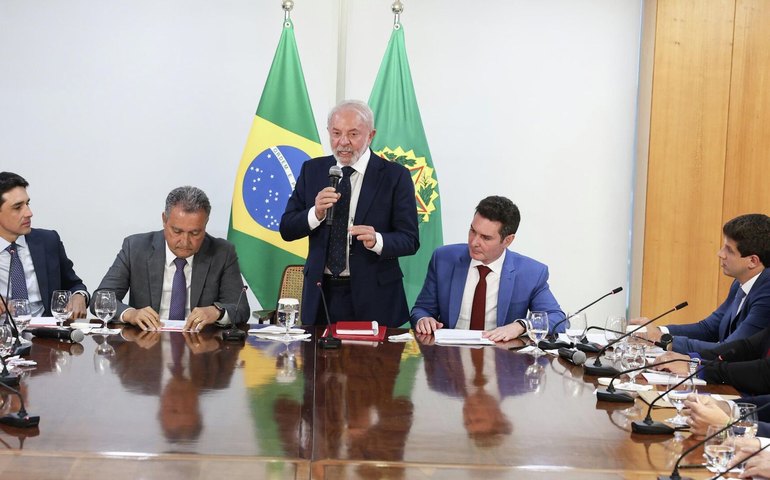 Lula encerra ano ministerial defendendo diálogo e relata conversa com Trump