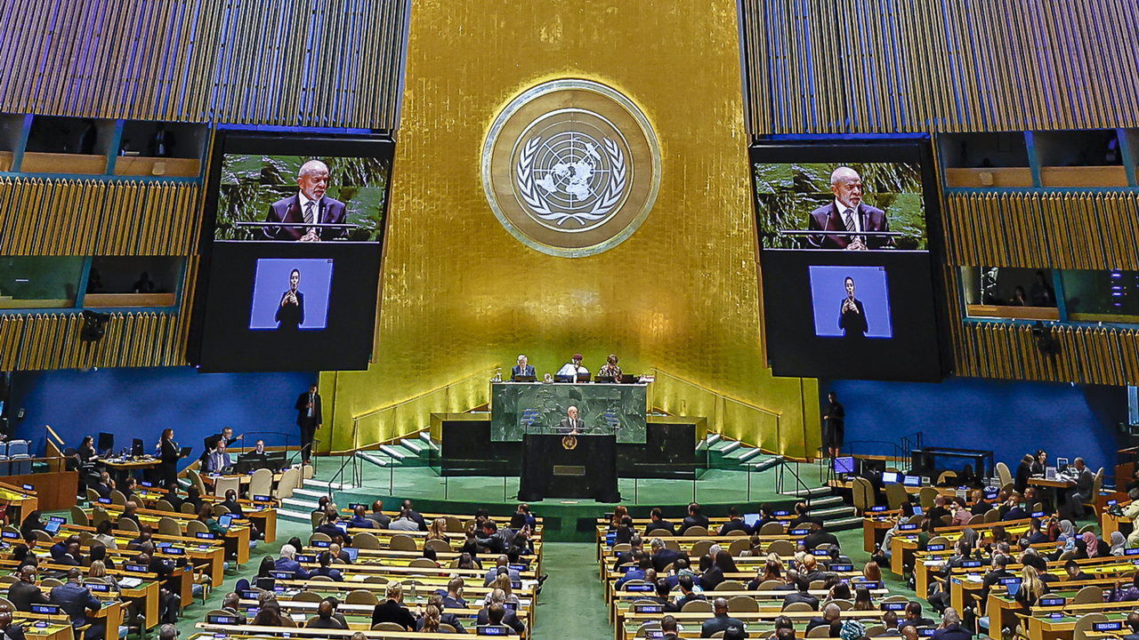 Mídia: atrasos no orçamento da ONU demonstram exemplo negativo de 'liderança internacional' dos EUA