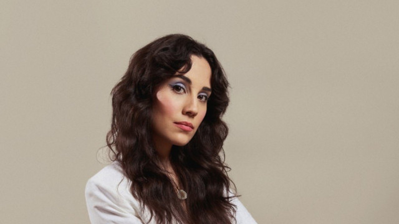 Myra Ruiz faz show com reflexões vividas durante o isolamento