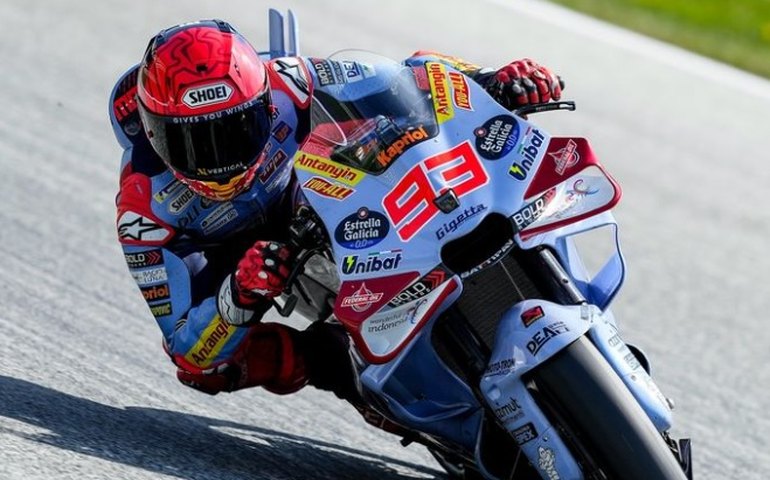 Marc Márquez espanta rivais e crava a pole da etapa de Aragão de MotoGP; Bagnaia é 3º