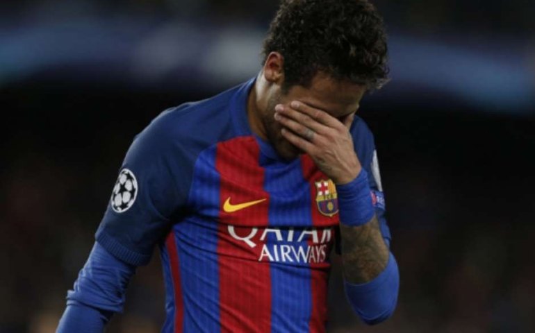 Discussão com auxiliar leva Neymar a dar ultimato ao Barça