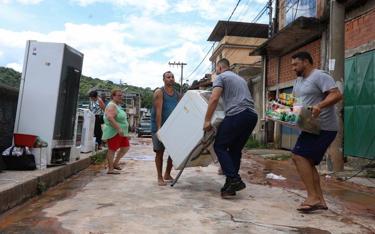 Ministério da Saúde envia equipes do SUS para áreas atingidas pelas chuvas em Minas