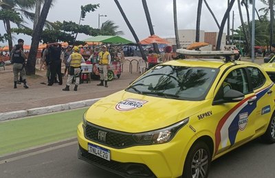 Ronda no Bairro atua em diversas ocorrências e reforça ações preventivas nas praias de Maceió