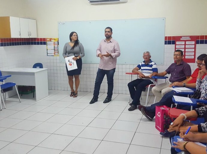Procon Arapiraca abre diálogo com representantes de escolas particulares