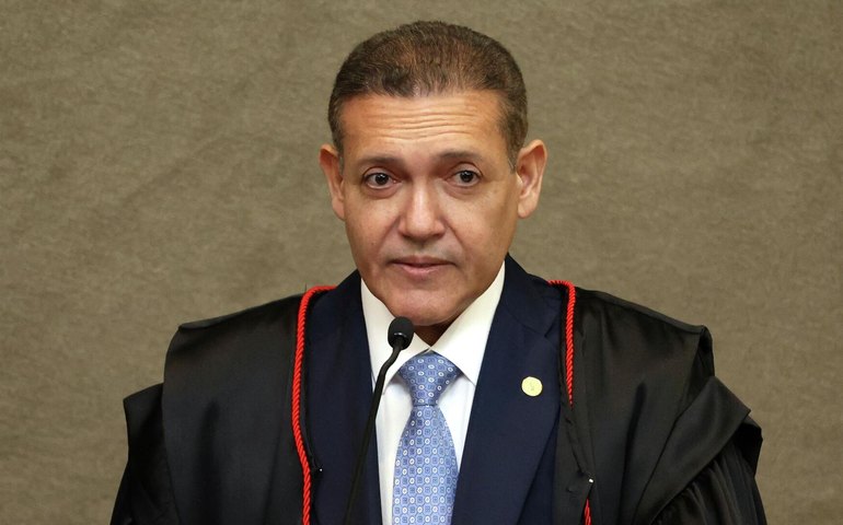 Nunes Marques promete gestão sem 'excessos' e alerta para riscos da IA no TSE