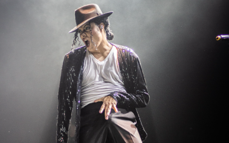 Rodrigo Teaser se apresenta em Anápolis com tributo a Michael Jackson