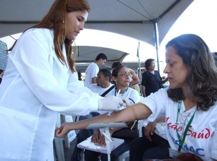 Hemoal realiza cadastro para doação de medula óssea no Shopping Pátio